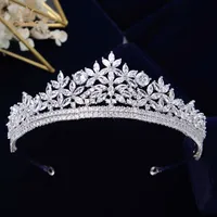 Bavoen Top Qualité Royal Sparkling Zircon Brides Headas Crown Crystal Bandes de poils de mariée Housse de mariée Accessoires H0827