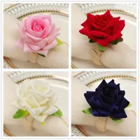 Anneaux de serviettes 4pcs Faux Rose Fleur Table Decoration Bague Jour de mariage Jour Fête Faire façonnée Artisanat Décoratif