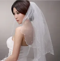 2015 New Bride Wedded Veil Krótkie dwumieniowe welon ślubny 1.3 * 1.3m Bridal Pearl Veil Miękkie Akcesoria ślubne
