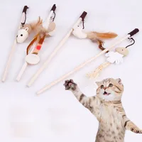 猫のおもちゃの鐘とインタラクティブな羽毛の木の棒のぶら下がりマウスボール羽ペットを弾くおもちゃ