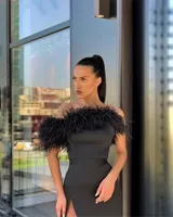 2022 Sexig svart aftonklänningar sida Split Fur One Shoulder Sheath Prom Party Dress Long Formal Gowns Vestido Noite Robe de Soirée Festa
