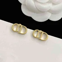 d Designer Letter c Earrings Pearl Stud Earring Heart Women Tassel Llove Internet Celebrity Earring Female Jewelry Fashion Luxury D5