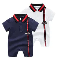 赤ちゃんの幼児ロンパーの男の子の服半袖ニューボーンルロンパーコットンベビーブラッグ幼児男の子デザイナー服
