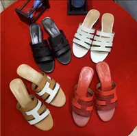 2021 Luxury Designer Women Rubber slipper Sandals Fashion Flat Slides Beach Sandal Party Shoes Summer womens Flip Flops Mules low heel 35-41 with box 4.5cm