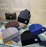 2022 Diseñador clásico Invierno Beanie Hombres y mujeres Diseño de moda Tapas de punto Otoño lana sombrero letra jacquard unisex cálido calavera tapas