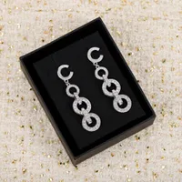 2021 Fashion Style Drop Earring met Sparkly Diamond Round Shape Design Women Wedding Jewelr Gift hebben boxstempel PS4143
