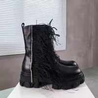 Siyah Kristal Zincir Tüy Dekore Platformu Martin Çizmeler Deri Yuvarlak Toe Yan Fermuar Ayak Bileği Boot Sonbahar Bayan Ayakkabıları