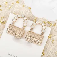 2021 nouvelle marque chaude bijoux de mode pour femmes gelly sac de conception boucles d'oreilles fête perles sac boucles d'oreilles C name timbre sac de boucle d'oreilles