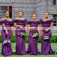 2021 Ruffles Dark Purple Dama de honor Vestidos Off Hombro Plus Talla Sirena Africana Mujeres Largo Boda Vestido Robe de Soiree