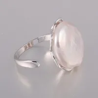 Anillo de perlas de agua dulce de la base de cobre circular estilo para las mujeres elegantes del regalo romántico
