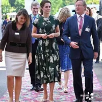 Kate Middleton Retro Baskı Kısa Kollu Çiçekler Zarif Mizaç Ziyafet Bayan Bahar Yaz Kalitesi
