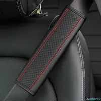 Pelle 1pcs Cintura per la sicurezza dell'automobile Coperture della cinghia della spalla Selezione del comfort Breath Pad Imbottitura dei cinghie del sedile Imbottitura Accessori interni Auto