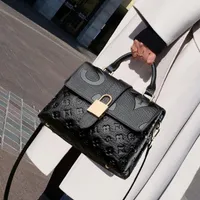 여성용 클래식 패턴 크로스 바디 백 2021 패션 원 Shoudler 플랩 가방 여성 지갑 및 핸드백 디자이너 토트