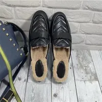 جديد مصمم النعال جلد طبيعي البغال الصنادل إلكتروني مشبك المعادن الأحذية الفاخرة النساء المتسكعون lambswool سيدة baotou slipper