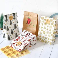 Decorazioni natalizie 6pcs Borsa regalo di carta Kraft Merry Wrapping Candy con borse imballaggio adesivo