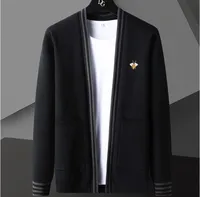 Пчела вышивка мужская свитер кардиган корейский повседневная пальто элегантный мужской свитер 2021 осеннее пальто Trend Abrigo Hombre мужская одежда