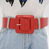 2021 Lågt pris grossist mode plus storlek bälte breda stora glänsande patentläder bälten för kvinnor röd midja svart ceinture femme taille riem hög kvalitet