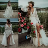 2022 Gorgeous Boho Wedding Dresses Bridal Gown with Long Sleeves Lace Beaded V Neck Sweep Train A Line Side Slit Plus Size Custom Made vestidos de novia