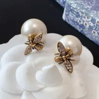 Vintage bin örhängen studs mode bee tillbaka pärla örhängen lyx märke smycken hög kvalitet har frimärken för lady kvinnor fest bröllop älskare förlovningsgåva
