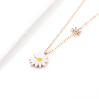 Anhänger Halsketten Luxus Designer Halskette Schmuck Für Frauen Clawicle Kette Persönlichkeit Rose Gold Blütenblatt Edelstahl Einfache Mode Hohe Qualität