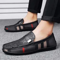 Loafer homens sapatos 2021 novo deslizamento no couro pu casual sapatos de negócios moda clássico confortável primavera outono simplicidade rodada dedo do pé conciso sólido sólido DH531