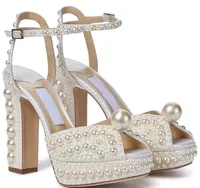 Eleganti scarpe da sposa da sposa scarpe Sacora Lady Sandals Perle in pelle marchi di lusso tacchi alti Donne che camminano con scatola, EU35-43