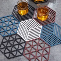 Mats Pads 13.8 × 12 cm Siliconen Servies Isolatie Mat Cup Hexagon Pad Heat-Geïsoleerde Kom Placemat Home Decor Kitchen Tool