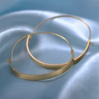 Aro huggie grande círculo brincos para mulheres moda jóias minimalista ouro liso arco placa rodada pendientes brócicos 1634 t2