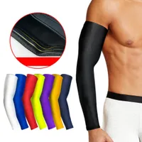 バスケットボールゴルフフットボールサイクリングのための屋外のタトゥーの隠蔽のための腕の袖の保護された反紫外線のUVユニセックスラップガード