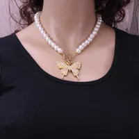 Trendy Big Butterfly Hänge Halsband Pearl Kedja för Kvinnor Choker Statment Smycken Kedjor
