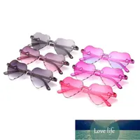 Güneş Gözlüğü Moda Çocuklar Aşk Kalp Şeklinde Çerçevesiz Çerçeve Tente Temizle Lens Renkli Güneş Gözlükleri Pembe Gölge Trendy Fabrika Fiyat Uzman Tasarım Kalite Son Stil