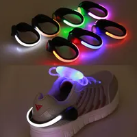 LED Flash Shoe Clip Light Up Glow dans l'obscurité pour la danse de la fête Dancing Night Night Runnd Gear Batterie remplaçable