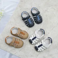 Kleines Jungen Sandalen Echtes Leder Geschlossene Zeh 2020 Neue Kinder Schuhe Kleinkind Sommerschuhe Bogen Unterstützung Orthopädische Einlegesohle SandQ x0703
