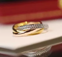 Collier de pendentif de forme ronde de luxe de luxe avec diamant dans deux couleurs en anneau plaqué pour femmes cadeau de bijoux de mariage ont une boîte de timbres PS4792