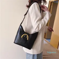 디자이너 - 숙녀 메신저 가방 한국어 패션 캐주얼 간단한 단색 복고풍 단일 어깨 악어 패턴 초승달 가방