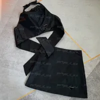 Tops de emblema de triângulo Tops vestidos femininos re nylon camis halter sexy halter backless saia topel set preto minissaia de verão