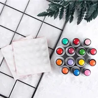 Kits de arte de uñas 25pcs etiqueta de silicona blanca pegatina gel de gel color botón adhesivo dicatúa