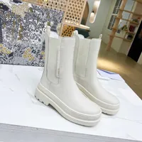 2021 Üst Tasarımcı Bayanlar Kış Çizmeler Ayakkabı Bayan Deneme Ayak Bileği Boot Moda İnek Deri Platformu Mektup Baskı Diz Patik Ayakkabı Boyutu 35-41