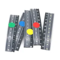 500pcs = 5colors x 100pcs 5050 5730 1210 1206 0805 0603 0402 SMD Kit de diodo LED rojo / verde / azul / blanco amarillo