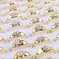 Qianbei卸売混合50pcs /セット新しいスタイルの花クリスタルラインストーンの結婚指輪女性ファッションジュエリーシルバーカラーリング