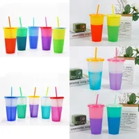 Moda 24 Oz Creative Color-Change Cups Plastikowy Słęwny Wielokrotnego Użytku Cukierki Kolor Butelki Wody Hurtownie