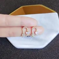 Stud Chic Bling Austrian Crystal Zircon Diamonds Gemstones Flechas Pendientes para mujeres 18k Joyería llena de oro Accesorios de moda