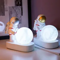 Nachtlichter Astronaut Spaceman Licht Schlafzimmer Nachttischlampe Mond desktop Kreative Dekoration Geburtstagsgeschenke