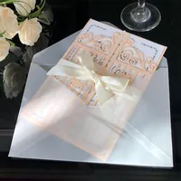 パーティーの供給結婚式の招待状カード幸福のゲートユニークな中空の好みが招待されるカードRH9923