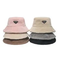 새로운 패션 여성 망 야외 따뜻한 가짜 모피 어부 모자 삼각형 metallabel 겨울 파나마 고로 양동이와 단색 색상