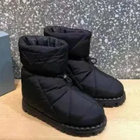 Superior Quality Luxury Shoe Designer Kvinnors Casual Höst och Vinter Bomull Skor Tjock Soled Ull Liningl Snow Short Boots 35-41 med låda