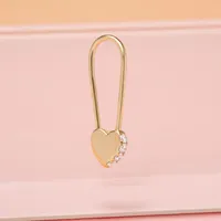 100% 925 sterling zilver minimaal meisje sieraden geplaveid 5A CZ Tiny Heart Shaped Safety Pin Earring Delicate Dainty Hoop Huggie