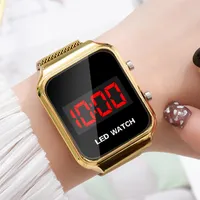 Relojes de pulsera 2021 Oro de lujo LED Relojes digitales Hombres Moda Rectángulo Hebilla magnética Malla de acero inoxidable Banda electrónica