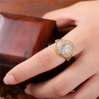 Wedding Rings Fashion Lady Ring Luxury Copper Set Zircon överdriven hemisfärisk