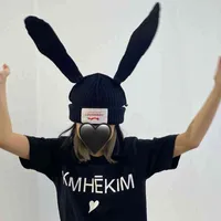 Kanin Bunny Skullies Hatt för Kvinnor Party Props Fashion Long Rabbit Ear Hat Vintermännen Varma Scarf Hip-hop Caps Streetwear 220210